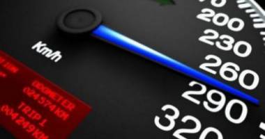 Stire din Eveniment : VITEZOMAN prins de radar pe AUTOSTRADĂ. Cum a fost "pedepsit"