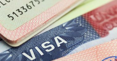 Stire din Social : Când ar putea merge românii în SUA fără viză