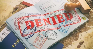 Stire din Actualitate : Lovitură pentru călători. SUA suspendă vizele pentru 75 de țări, printre care și Republica Moldova