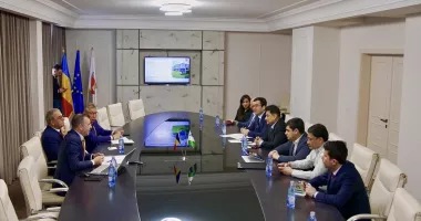 Stire din Actualitate : Vizită oficială la CJC: Vergil Chițac și Răzvan Filipescu au discutat parteneriate economice cu ambasadorul Uzbekistanului