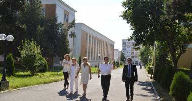 Oaspeți de seamă la Academia Navală "Mircea cel Bătrân" - 2