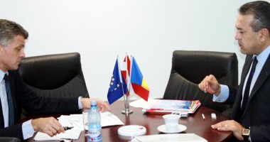 Stire din Economie : Consilierul comercial  al Ambasadei Austriei în România, în vizită la CCINA