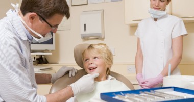 Stire din Sănătate : Vizita la dentist,  "un lux" pentru constănțeni