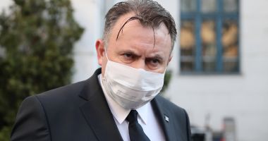 Stire din Social : "Există posibilitatea să ne confruntăm cu focare de Covid 19 pe litoral"