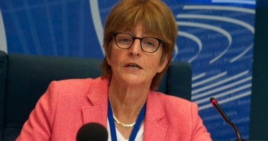 Stire din Politică-Administrație : Președintele APCE, în vizită oficială în România