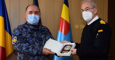 Stire din Eveniment : Vizită înaltă la nava-şcoală „Mircea”