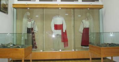 Stire din Cultură-Educație : Recomandare: vizitați Muzeul  de Artă Populară din Constanța!