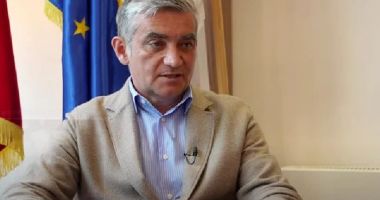 Stire din Eveniment : UPDATE Primarul Vlad Oprea a fost reținut! Procurorii anticorupție vor ajunge din nou la Sinaia