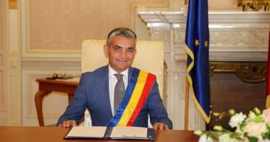 Stire din Eveniment : Vlad Oprea, fostul primar din Sinaia, din nou după gratii după ce a încălcat  regulile controlului judiciar