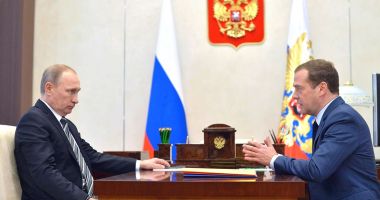 Stire din Actualitate : Vladimir Putin, "cadou special" pentru Dmitri Medvedev