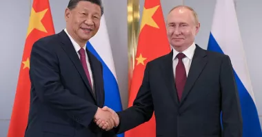 Stire din Actualitate : Vladimir Putin: „Alianța dintre Moscova și Beijing, factor stabilizator“