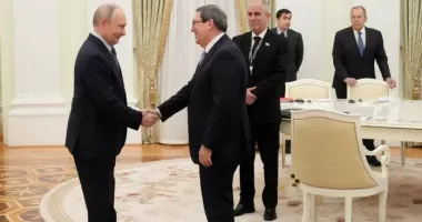 Stire din Actualitate : Vladimir Putin denunță sancțiunile împotriva Cubei. „Rusia nu va accepta așa ceva!“