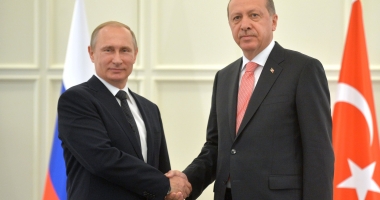 Stire din Actualitate : Putin și Erdogan au vorbit la telefon despre criza siriană
