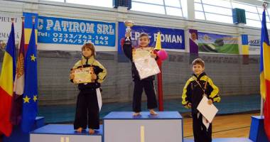 Stire din Sport : Galerie foto. Vlăduț Andrei Marin, campion național la Qwan Ki Do
