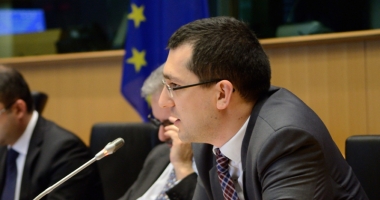 Stire din Sănătate : Vlad Voiculescu a fost numit noul ministru al Sănătății