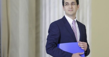 Stire din Politică-Administrație : Vlad Voiculescu: Nu voi candida la alegerile parlamentare