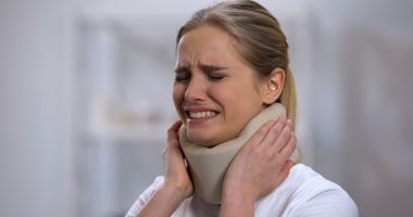 Stire din Sănătate : Remedii utile pentru durerile în gât