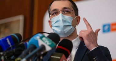 Stire din Politică-Administrație : Fostul ministru Vlad Voiculescu ar vrea înapoi la Sănătate