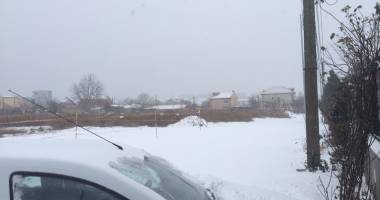 GALERIE FOTO. IARNA ȘI-A INTRAT ÎN DREPTURI! SE CIRCULĂ JALNIC PE STRĂZILE DIN CONSTANȚA - 7