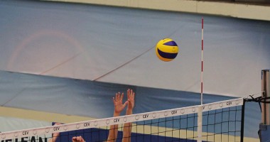 Stire din Sport : Volei / CVM Tomis este campioană și la juniori !