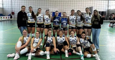 Stire din Sport : Echipele de volei juniori ale Constanței, calificări la turneele semifinale