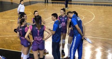 Stire din Sport : Voleibalistele de la CS Medgidia, învinse la limită de CSU Cluj