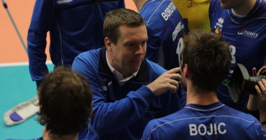 Stire din Sport : CVM Tomis, eliminată din Cupele Europene, după 0-3 cu Dinamo Moscova