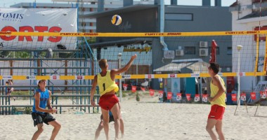 Stire din Sport : A început spectacolul pe plaja de la Cazino!
