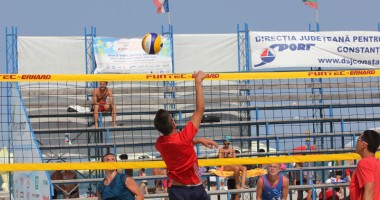 Stire din Sport : Volei pe plajă la Constanța, de mâine, la Ursus Cooler Master