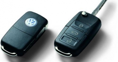 Cheia electronică, apă de ploaie! Aproape orice autoturism Volkswagen poate fi descuiat și pornit cu acest hack