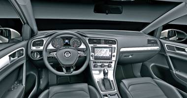Stire din Tehnologie : Noul Volkswagen Golf 8, așteptat în 2016