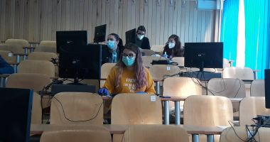 Studenţii, voluntari pe timp de pandemie. Vor avea curajul să ajute şi medicii din spitale? - 4