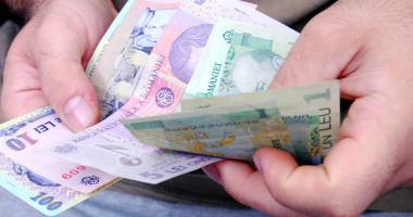 Stire din Cultură-Educație : Vor să elimine taxa radio-tv