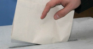 Stire din Politică-Administrație : Referendumul se va desfășura în străinătate între orele locale 7,00 - 23,00