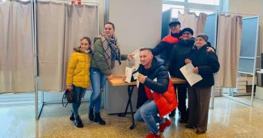 Stire din Politică-Administrație : ALEGERILE PREZIDENȚIALE. A doua zi de vot pentru românii din străinătate