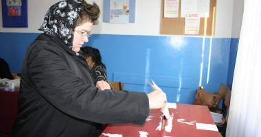Galerie FOTO. Aglomerație la secțiile de votare din Constanța! - 5