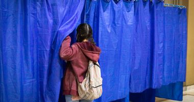 Proces prelungit de votare la secţia din cartierul Henri Coandă