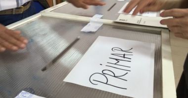 Proiectul privind alegerea primarilor în două tururi de scrutin, respins de Senat