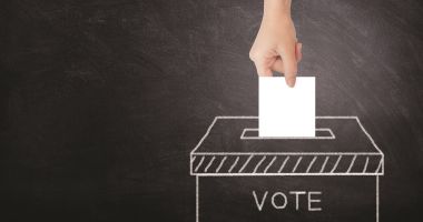 Stire din Cultură-Educație : Liderii tinerilor din România susțin acordarea dreptului de vot de la 16 ani