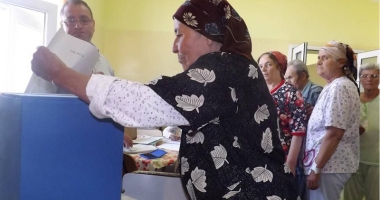 Stire din Sănătate : Peste 200 de bolnavi vor vota în spital
