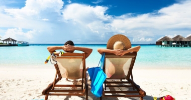 Stire din Social : Voucherele de vacanță, acordate începând  din primăvara lui 2018
