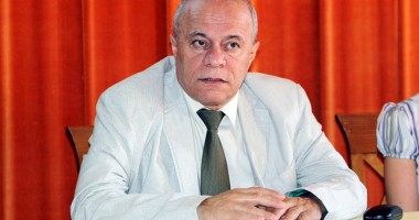 Stire din Cultură-Educație : Mircea Vrană se întoarce la catedră. Răducu Popescu are noi adjuncți!