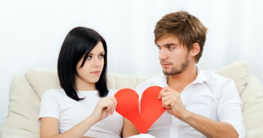 Stire din Diverse : "Vreau să luăm o pauză". Ce  l-a determinat să-ți spună asta?