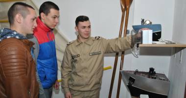 Stire din Eveniment : Vrei să devii militar? Participă la programul "O zi în școala militară"
