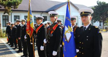 Stire din Eveniment : Vrei să urmezi o carieră militară? Iată unde și câte locuri sunt disponibile