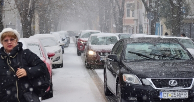 Lapoviță și ninsoare, astăzi, la Constanța