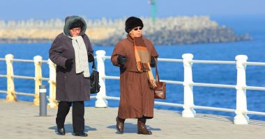 Stire din Social : Soare şi temperaturi în creştere, la malul mării