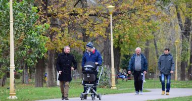 Stire din Social : Vreme închisă şi rece, la malul mării