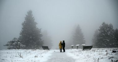 Stire din Social : Un ciclon lovește puternic România și aduce un Crăciun cu ninsori abundente, ploi și vreme geroasă