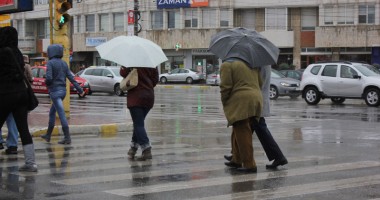 Stire din Social : Vreme caldă și condiții de ploaie, astăzi, la Constanța